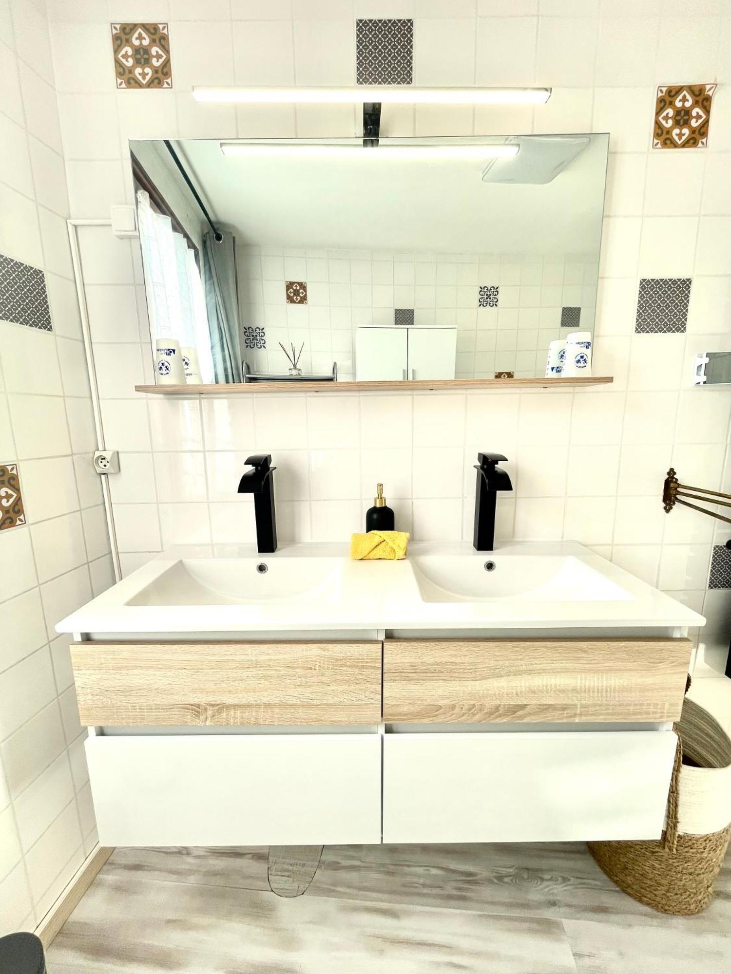 Gite De La Cigale Burzet エクステリア 写真